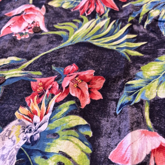 Tommy Bahama Men's Aloha Shirt Size XL - Picture 2 of 5